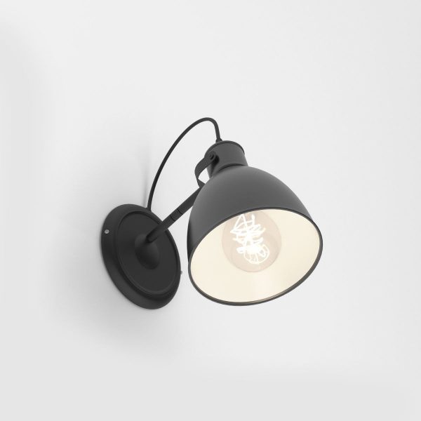 zidna-lampa-priddy-49468 2